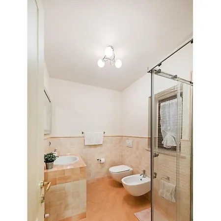 Valeria Pt 6 Comfortable Holiday Brescia